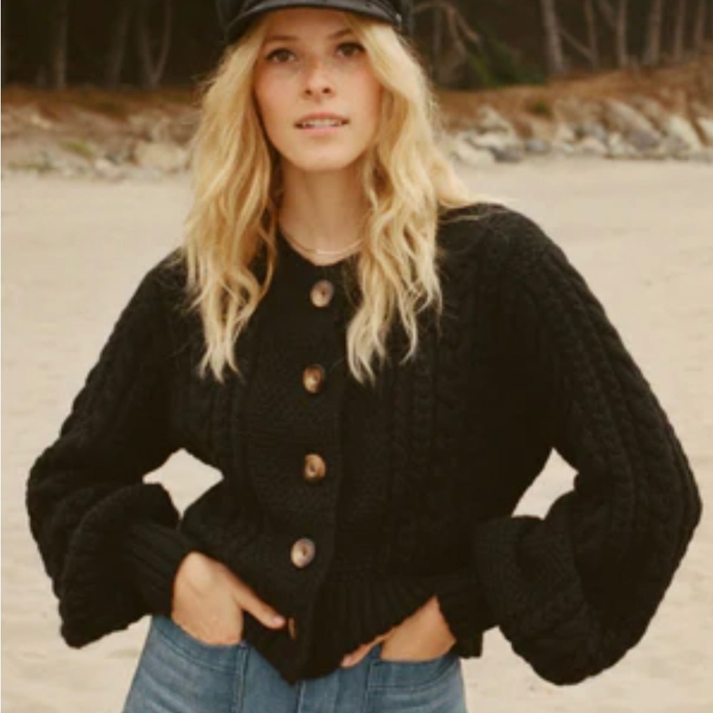 DÔEN HERMIONE SWEATER -- BLACK XS